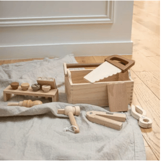 cadeau de noel original : la boite à outils en bois
